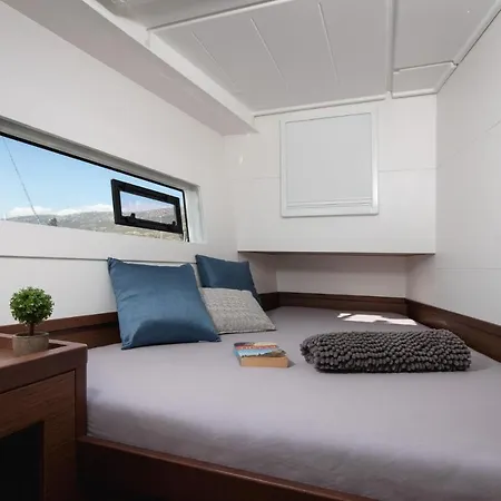 Botel Lagoon 40- Zagvozd *
